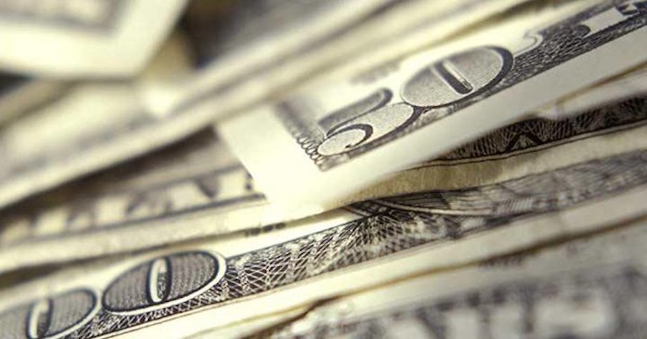 Banxico lanza coberturas cambiarias para estabilizar tipo de cambio