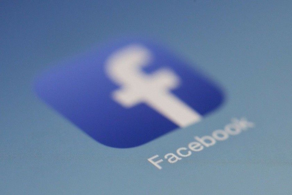 Investigan a Facebook y Cambridge Analytica datos usuarios elecciones