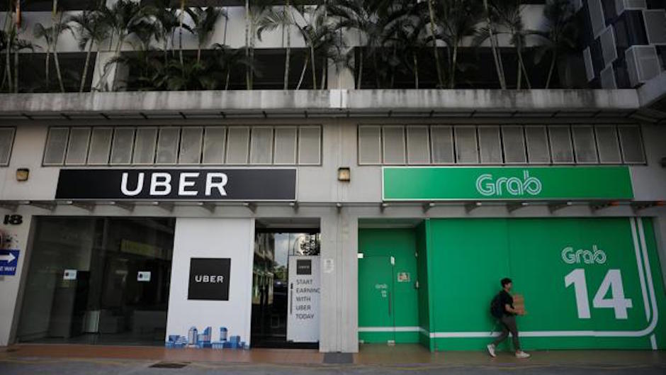 Uber se retira sureste asiático vende compañía a Grab