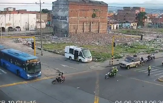 Cali Colombia Ladrones Motocicleta Autobús Arrollados