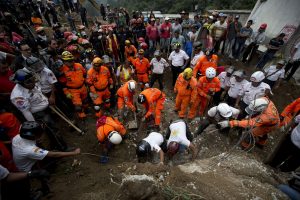 Rescatistas han muerto salvando vidas en Guatemala