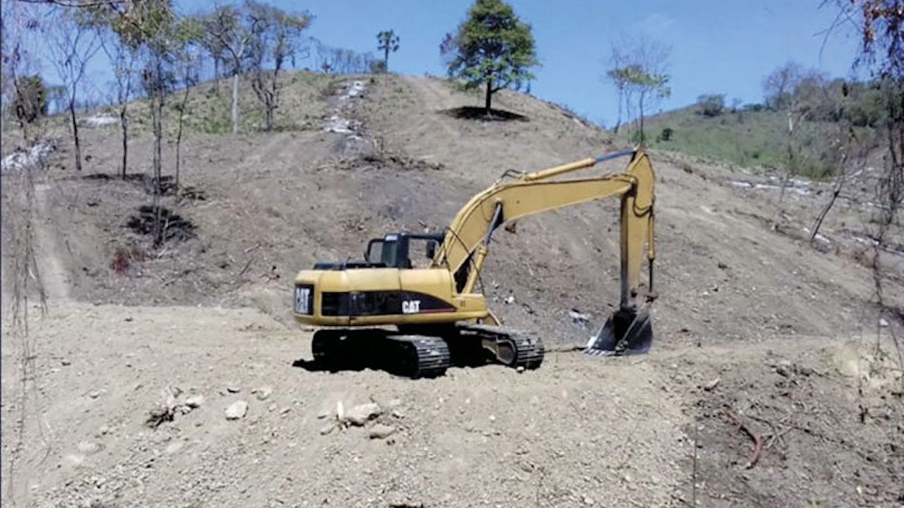 Daños arqueológicos en El Tajín por uso de maquinaria pesada