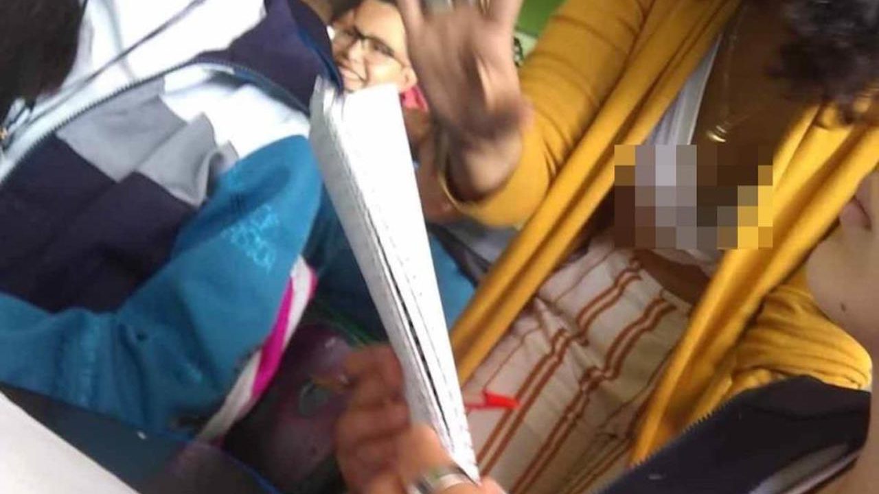 Maestra denuncia acoso por alumnos, recibe críticas en redes