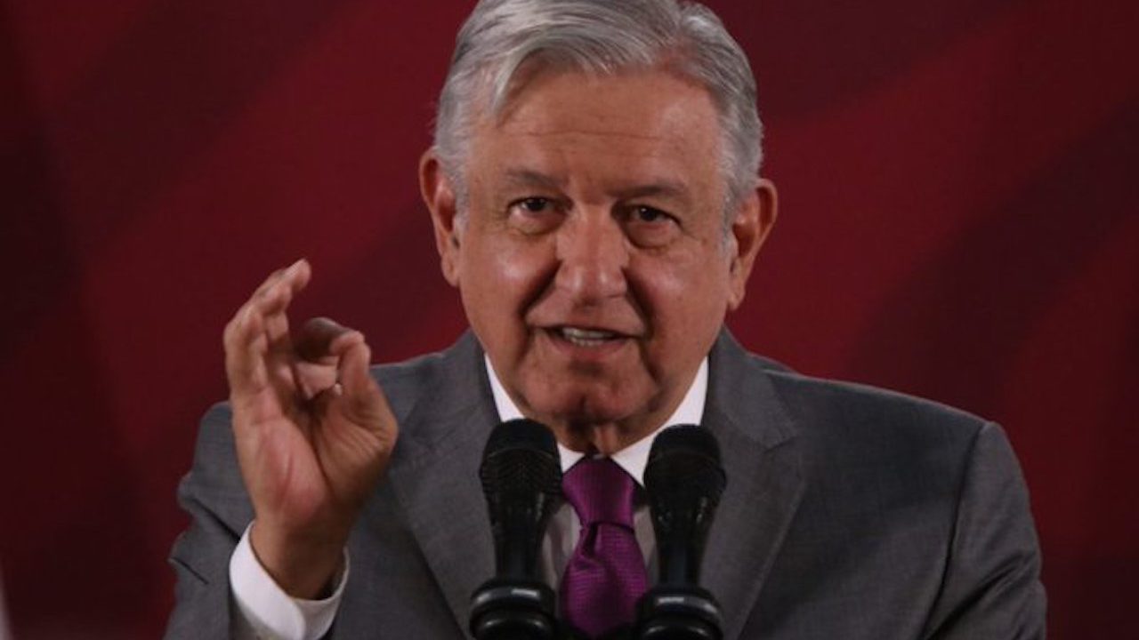AMLO acusará a los encapuchados con sus mamás, papás y abuelos