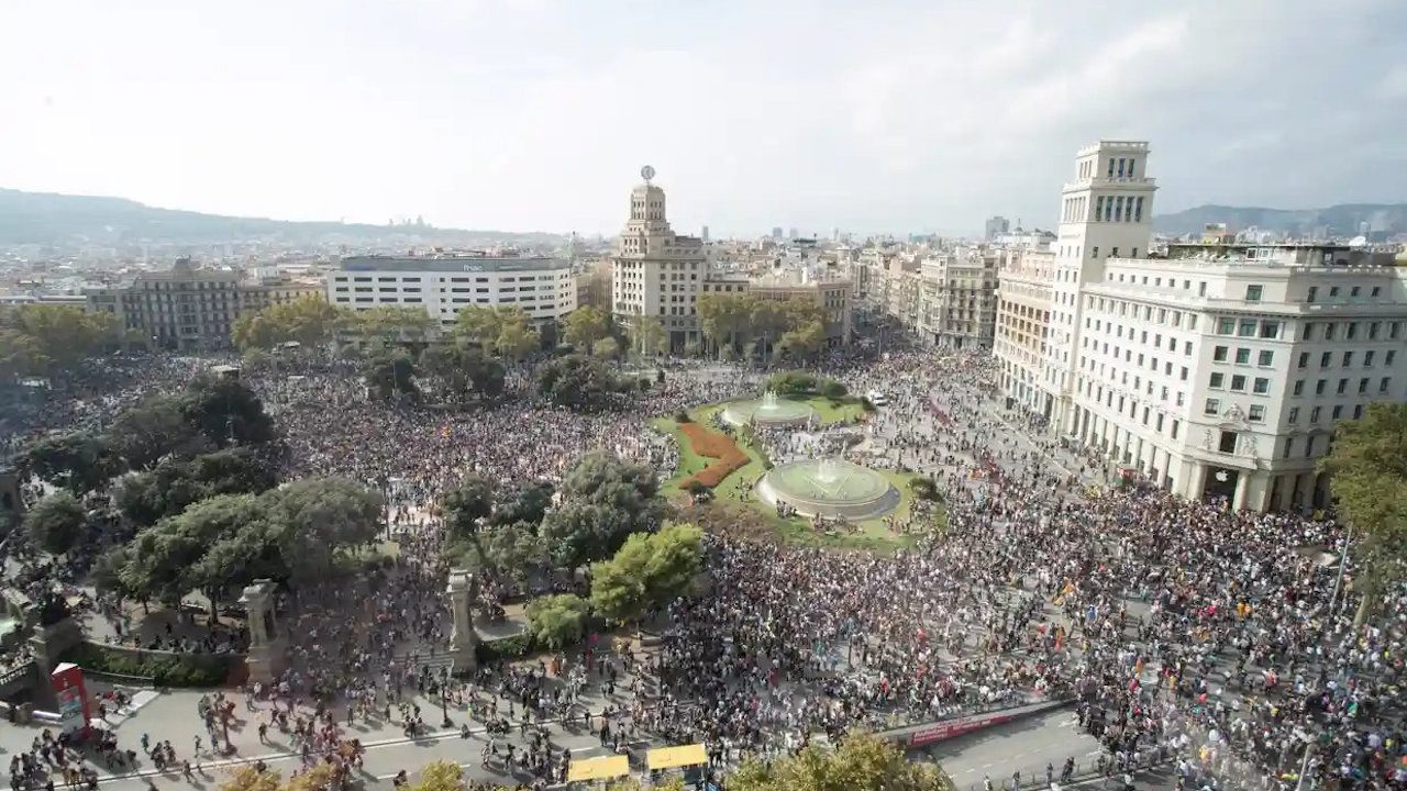 Grupos independentistas de Cataluña se manifestaron