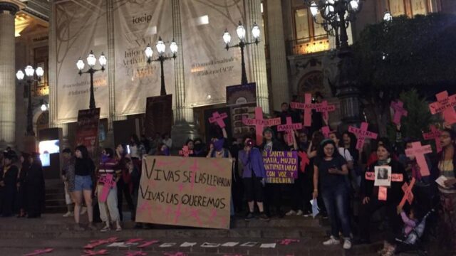 UG sigue en paro; exigen justicia por feminicidio de Daniela Vega.