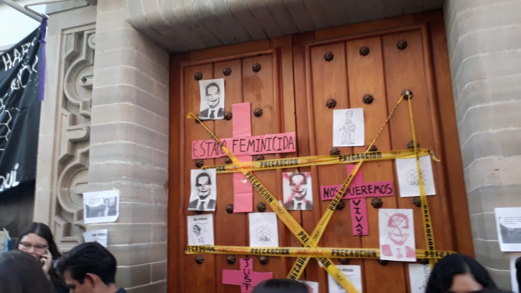 Alumnos de UG llaman a paro y exigen justicia por presunto feminicidio de Daniela Vega.