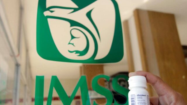 IMSS asegura que el VIH se adquiere por "contagio homosexual"