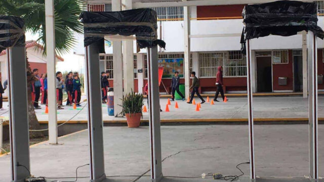 Proponer instalar detectores de metal en escuelas de Coahuila.
