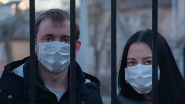 El gobierno de Turkmenistán insiste en que el país nunca ha tenido un solo caso de coronavirus, impuso uso obligatorio de cubrebocas por polvo