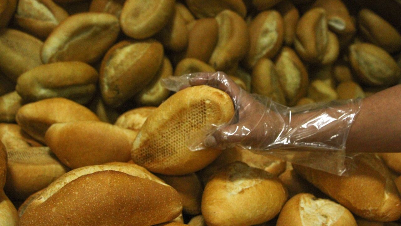 Video: Juez libera a sujeto que asaltó panadería porque el arma era una réplica