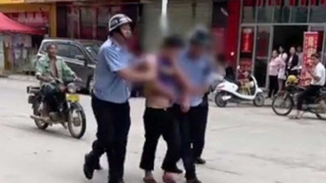 Hombre entra a kínder y apuñala a 16 niños China