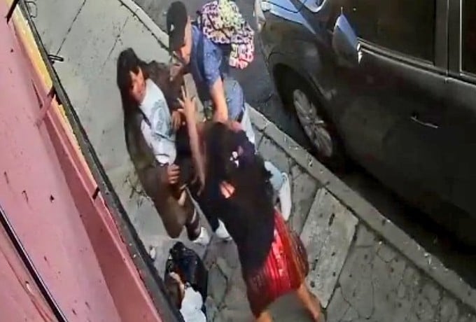 Video Detiene Hombre Golpeó Robó Mujer Guatemala