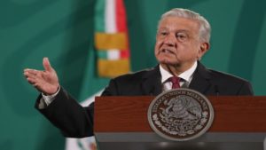 Advierte López Obrador uso de videojuegos para secuestrar menores
