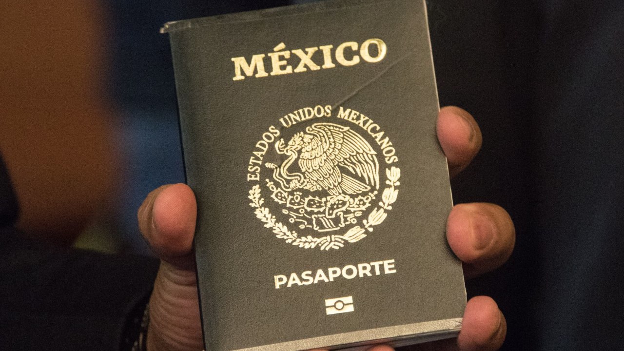 Todo lo que tienes que saber del nuevo pasaporte electrónico mexicano
