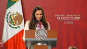 Critican a Ana Gabriela Guevara por error en la lectura de su discurso