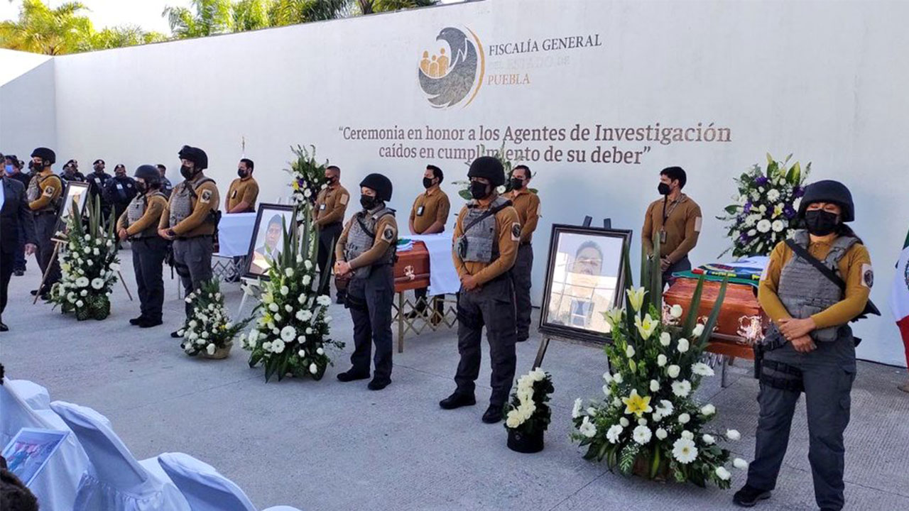 Policías municipales matan a agentes de la Fiscalía de Puebla
