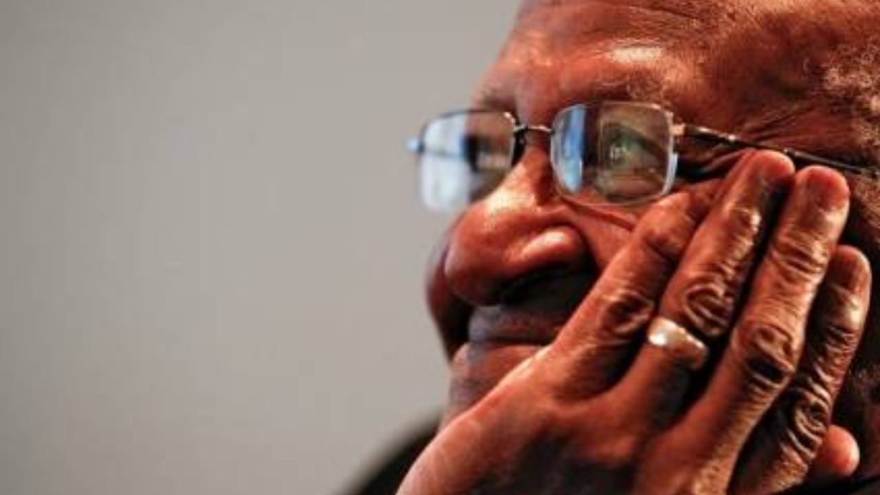 Quién fue Desmond Tutu Premio Nobel de la Paz 