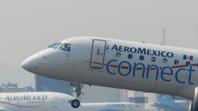 COVID ‘pega’ a Aeroméxico: Cancela 38 vuelos en tres días en la CDMX por contagios en su personal