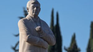 "Será más grande": Exalcalde de Atlacomulco afirma que volverán a instalar la estatua de AMLO