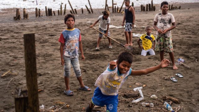 Menores indígenas colombianos prefieren suicidio antes que ser reclutados por grupos armados