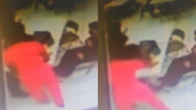 Video: Madre golpea con cinturón a niño que acusó a su hijo de acoso