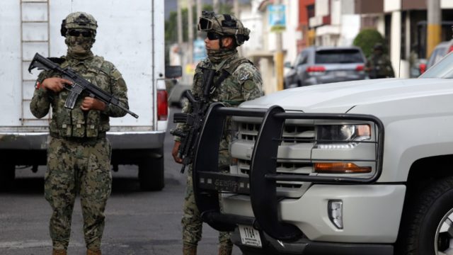 Marinos venden equipo militar a la delincuencia organizada; Semar ya investiga
