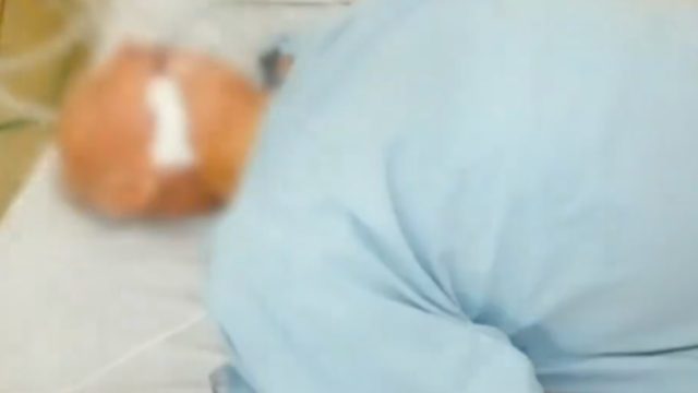 Abuelito termina con derrame cerebral tras esperar horas bajo el sol por su pensión del bienestar
