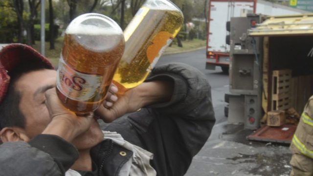 Una chelita para el alma: Mexicanos consumen 1.3 litros de cerveza a la semana, según estudio