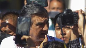 Américo Villarreal afirma que juez liberará orden de aprehensión en su contra y 7 integrantes de su equipo