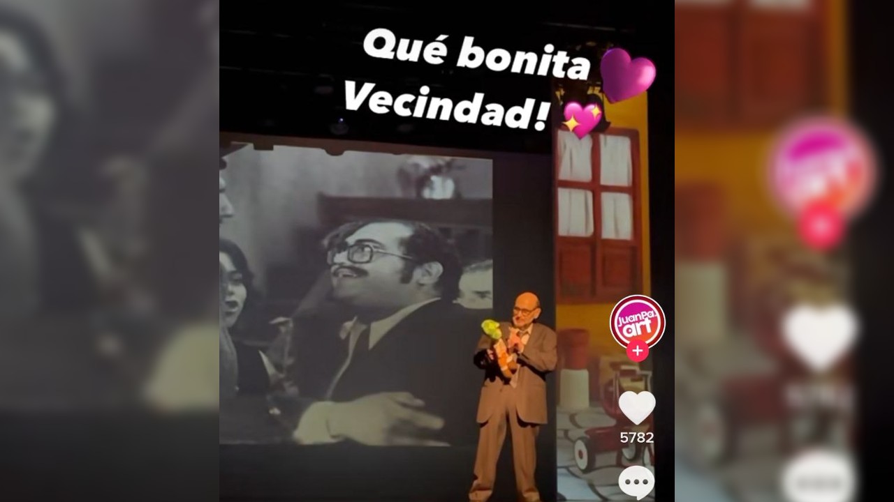 Édgar Vivar regresa a los escenarios cantando como El señor barriga; divide opiniones en redes sociales