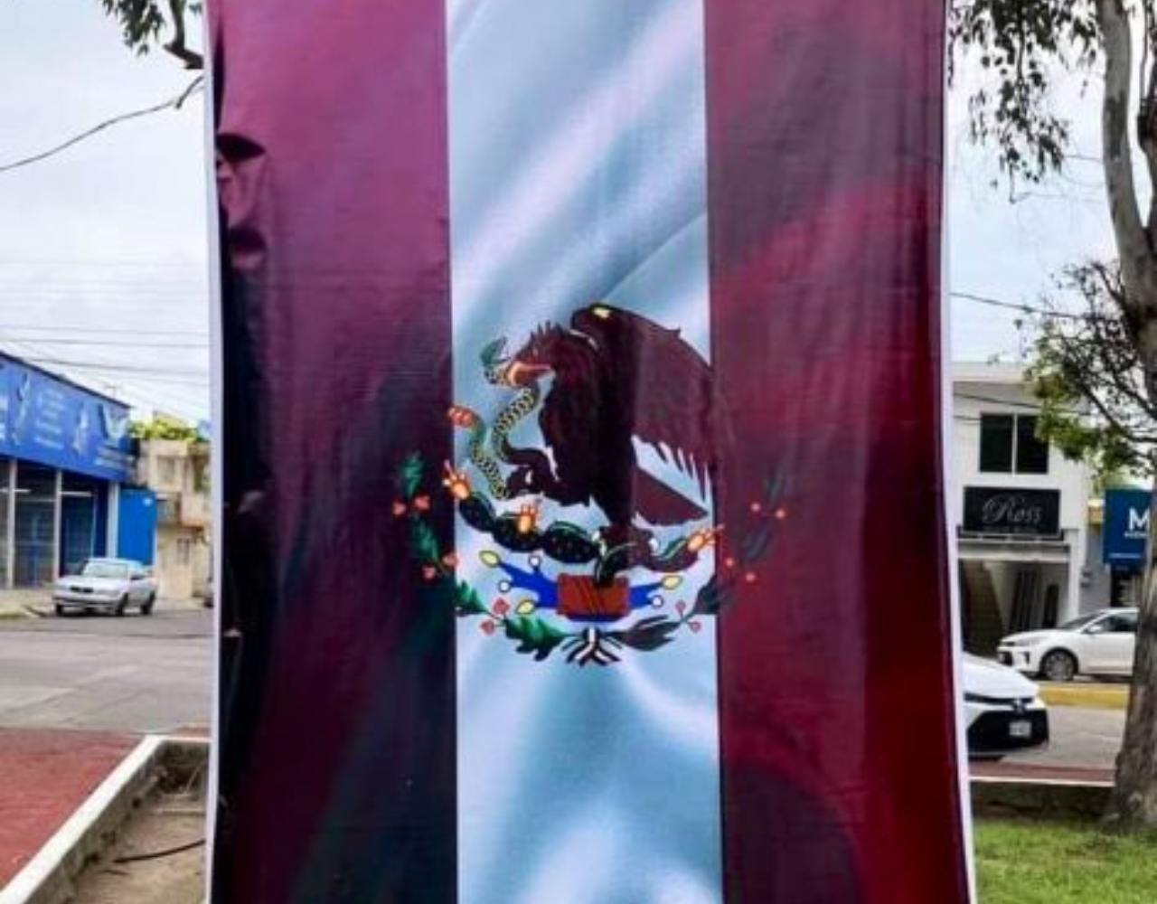 Nayarit: Gobierno cambia colores de la bandera de México por los de Morena