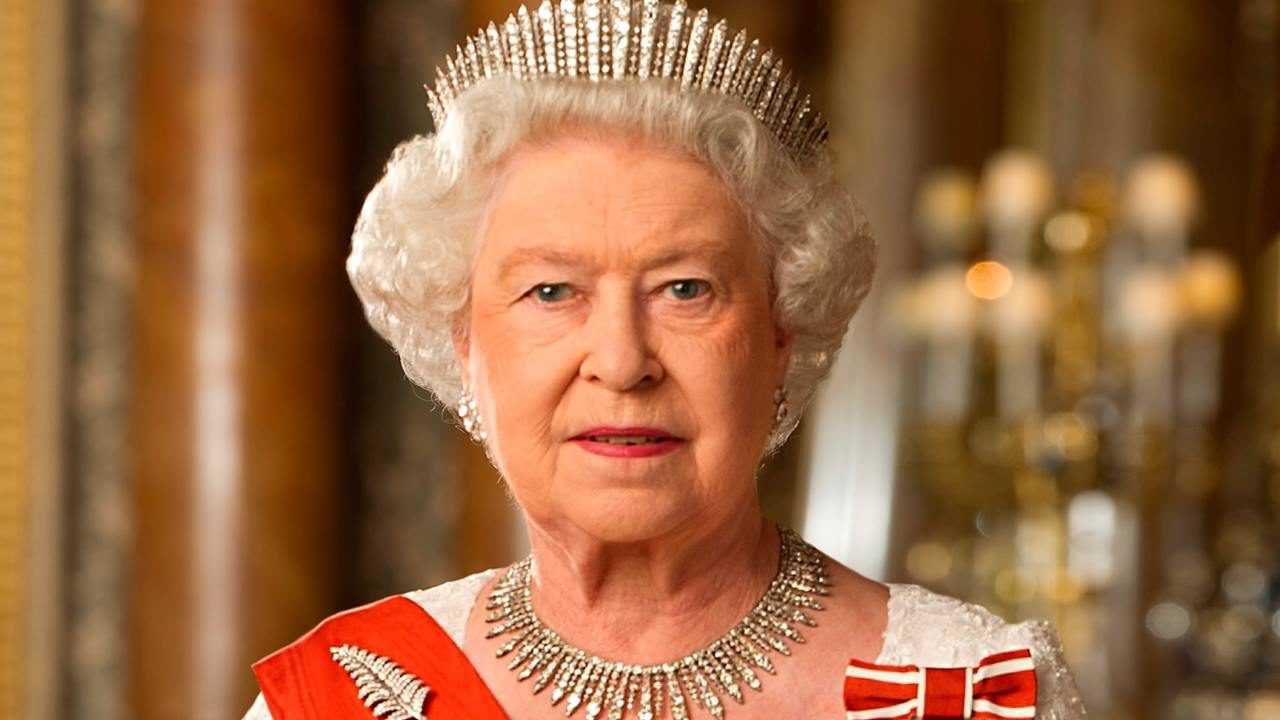 ¿Lo inevitable está por llegar?: Reina Isabel II "preocupa" por su estado de salud