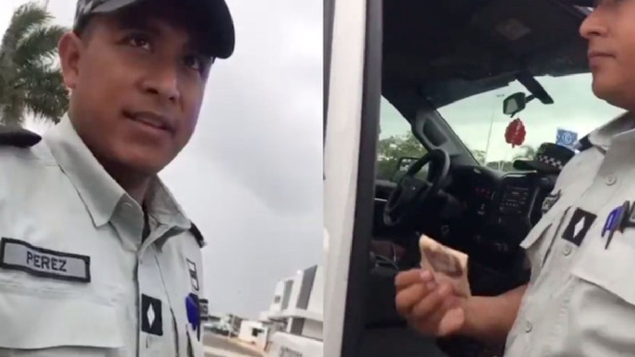 VIDEO: ¿Guardia Nacional incorruptible? Exhiben a elemento recibiendo mordida