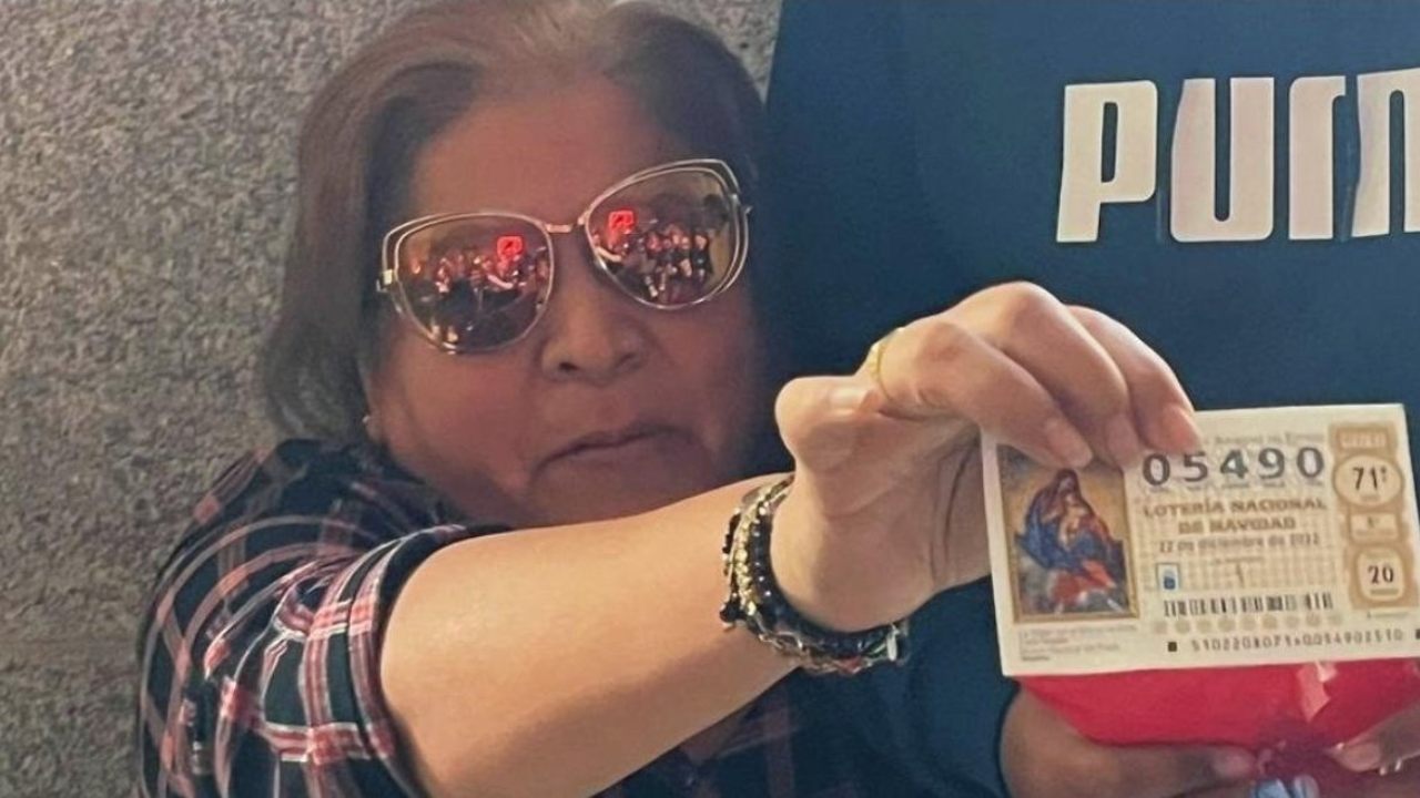 Ella era desempleada, pero se ganó la lotería de Navidad de 8 millones de pesos
