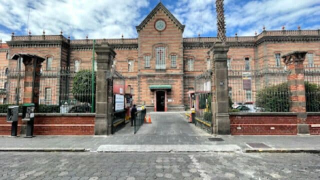 Reportan asalto a mano armada en el Hospital UPAEP en Puebla