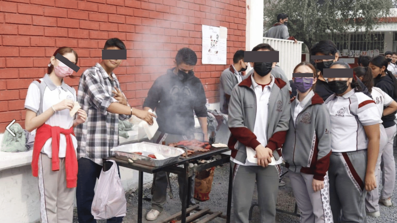 Escuela en Monterrey enseña a estudiantes a hacer una 'carnita asada'