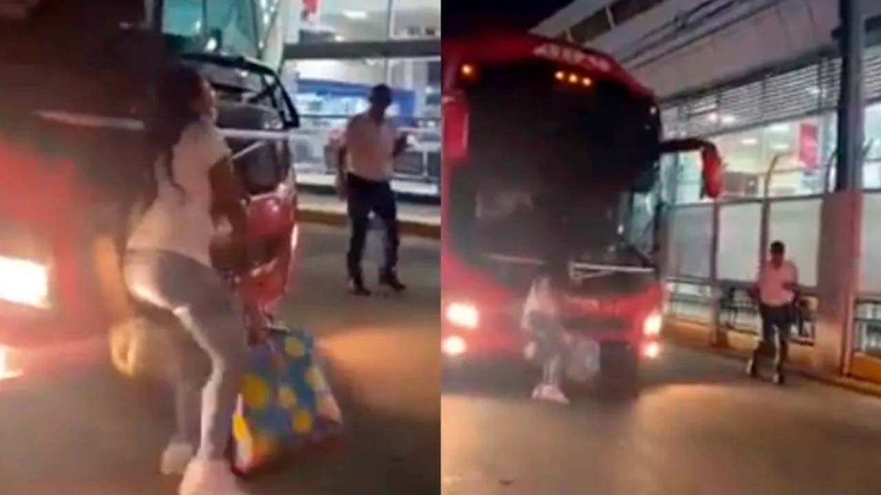 Mujer intenta detener a autobús tras llegar tarde al abordaje; video se viraliza