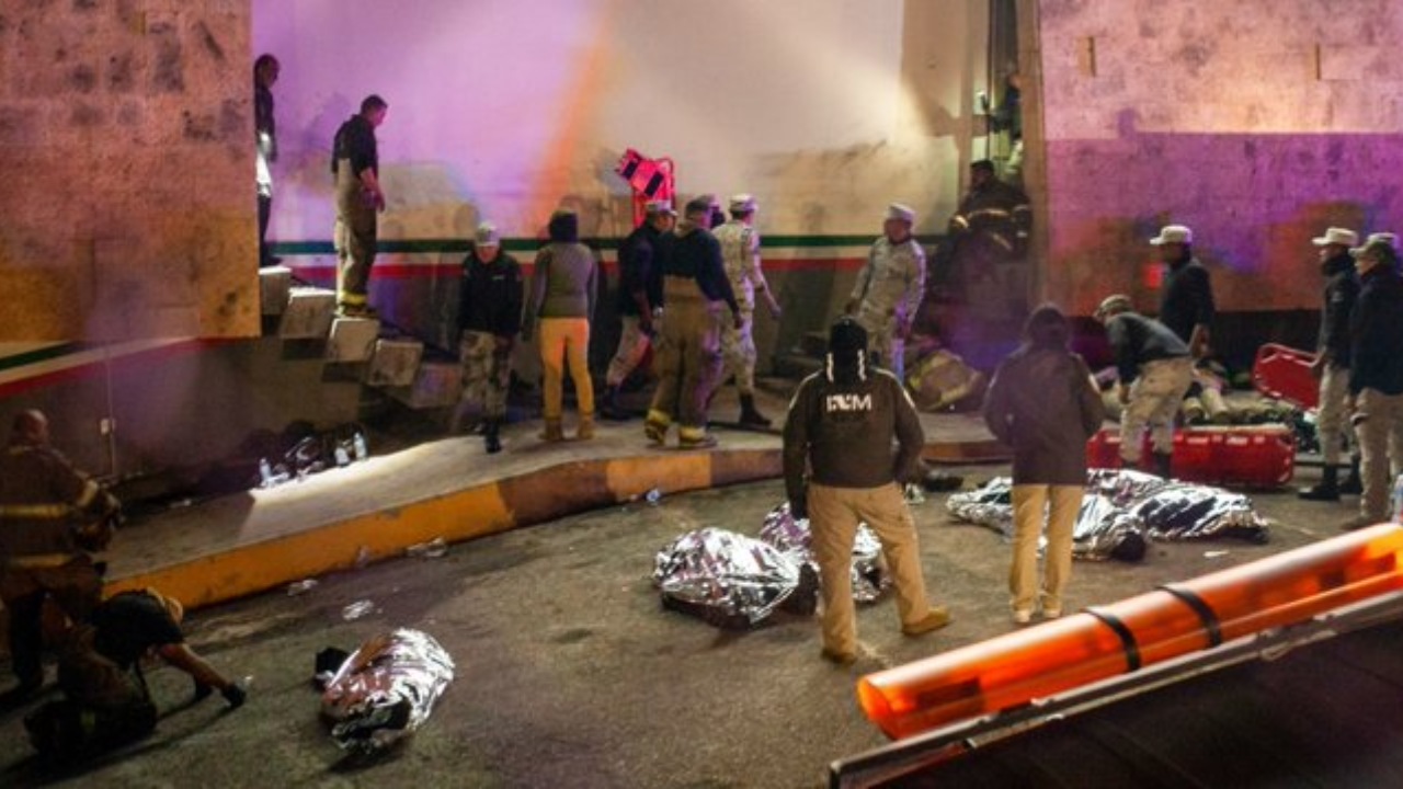 Mueren 39 migrantes en incendio de albergue de Ciudad Juárez, confirma AMLO